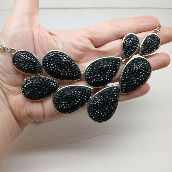 Black Teardrop Cluster Chunky Bib Necklace Pendant Gothic Statement Jewelry - Picture 2 of 8